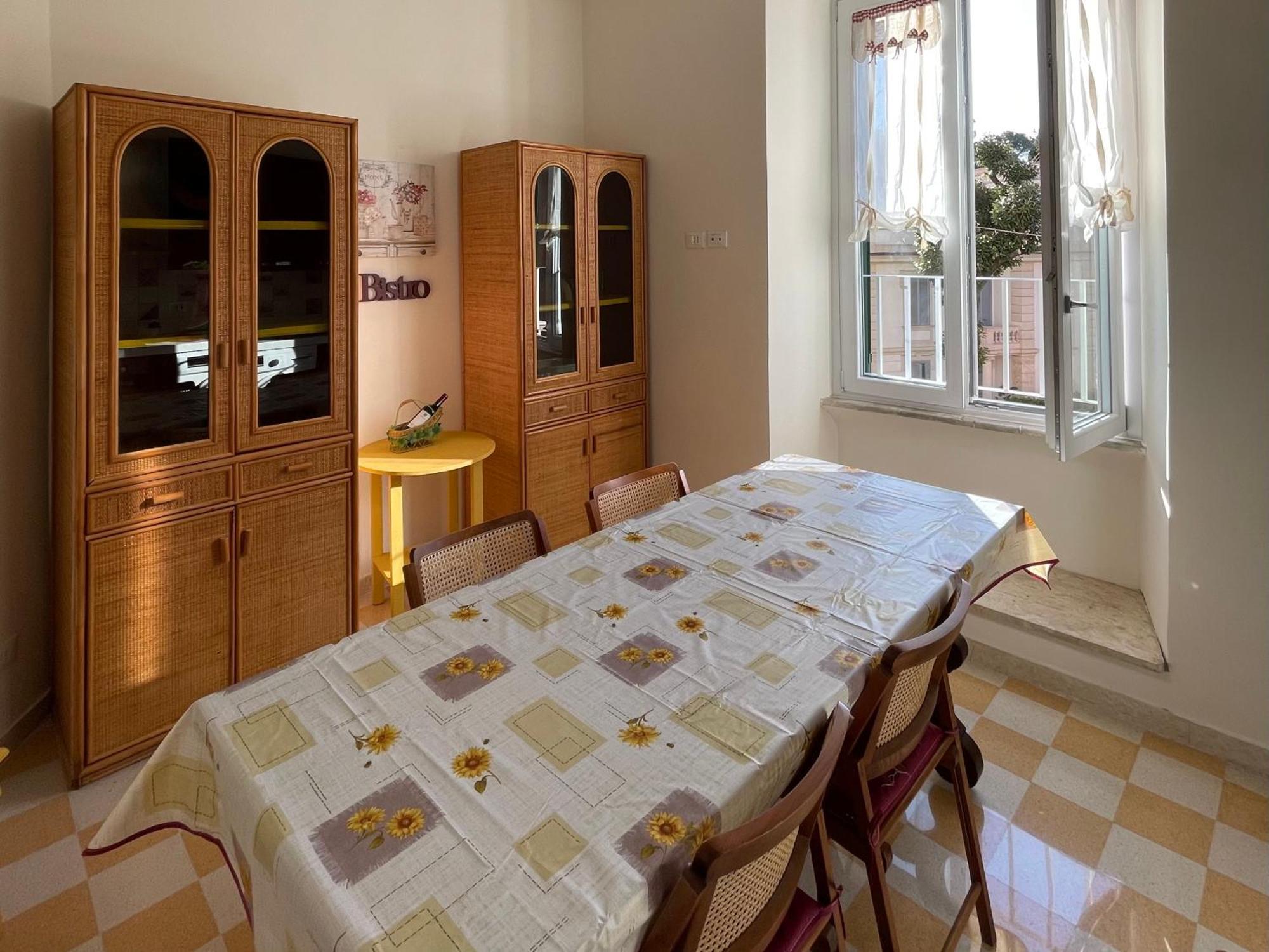 Domus Claudia San Giovanni Appartement *