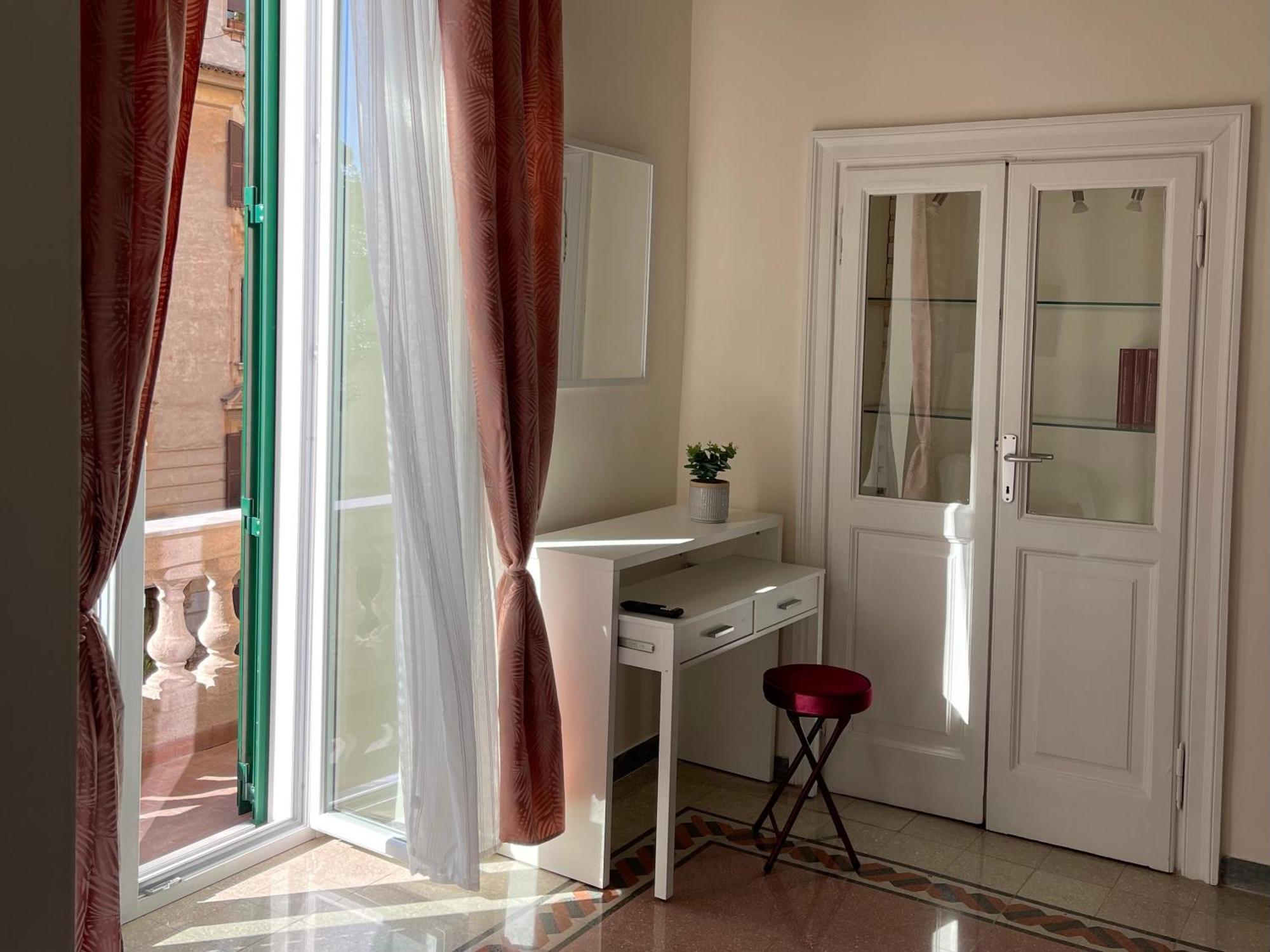Appartement Domus Claudia San Giovanni Rome